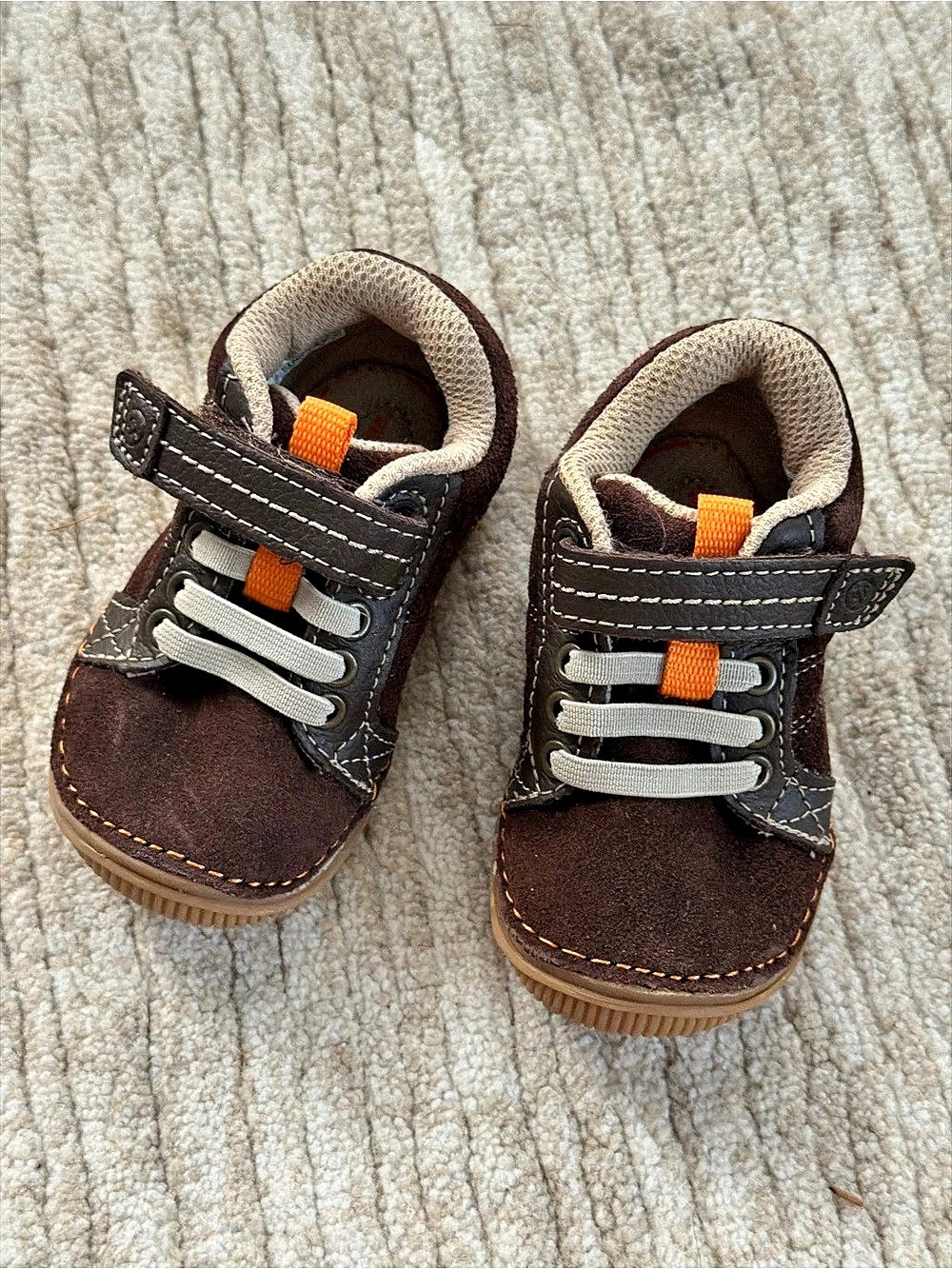 Stride Rite SRT London Sneaker Baby Leather Sneakers US 4.5M